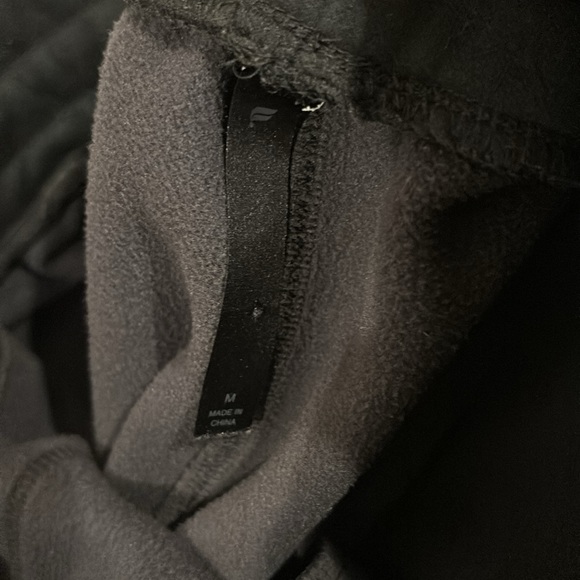 Men’s Black Fabletics Sweatpants tapered ankles - Picture 3 of 4